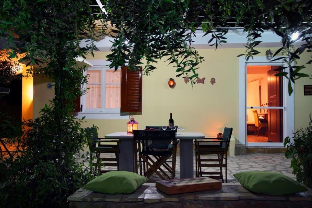Anthia Private Studio A Breath Away From Beaches Áyios Nikítas Exterior foto